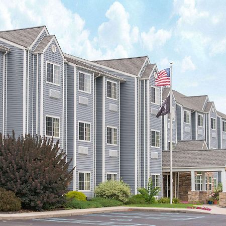 Microtel Inn & Suites By Wyndham Hazelton/Bruceton Mills Bagian luar foto