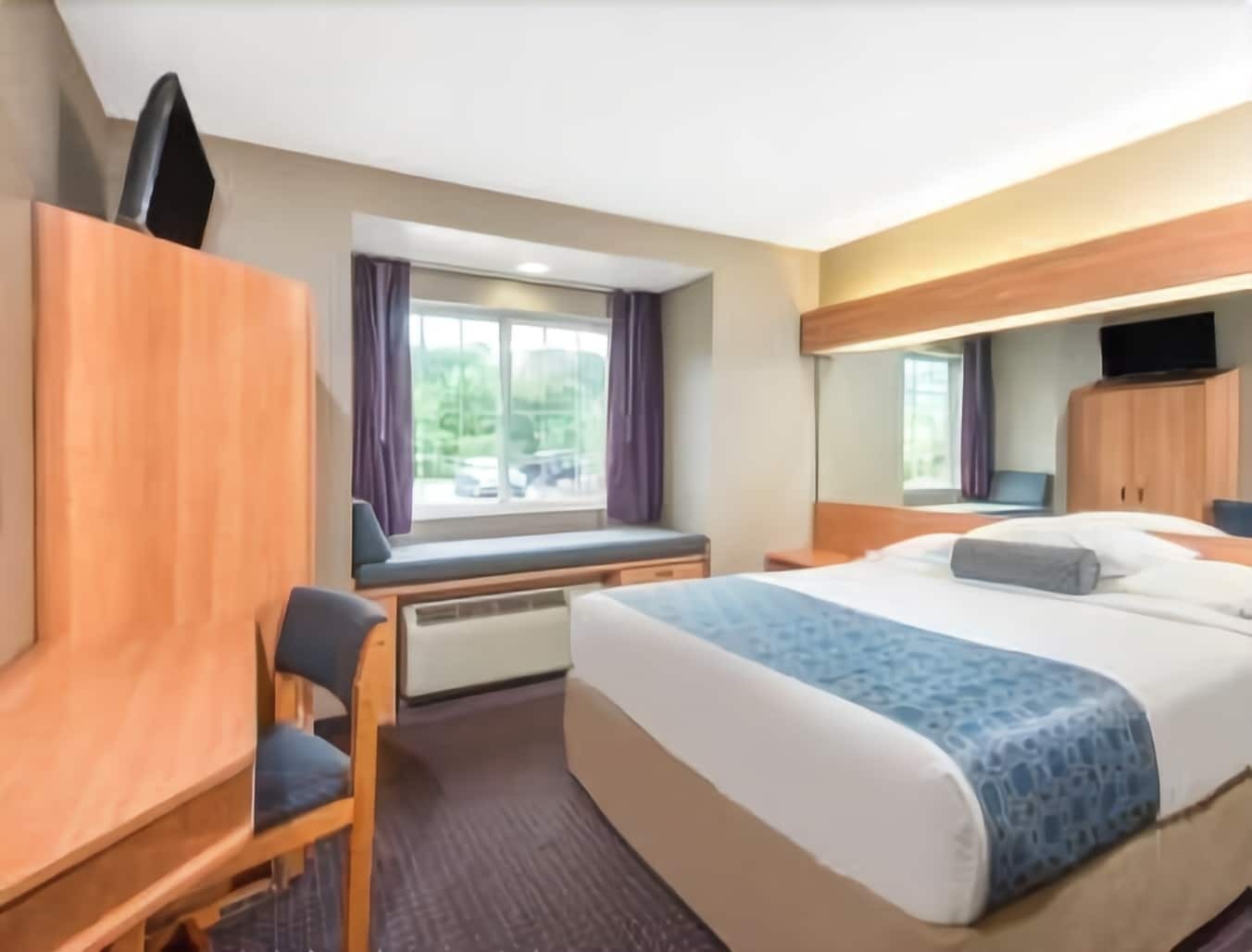 Microtel Inn & Suites By Wyndham Hazelton/Bruceton Mills Bagian luar foto