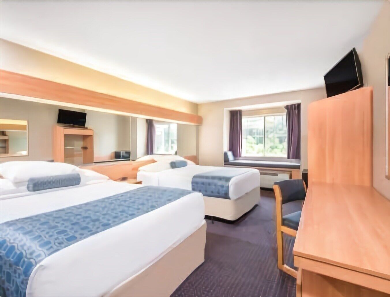 Microtel Inn & Suites By Wyndham Hazelton/Bruceton Mills Bagian luar foto